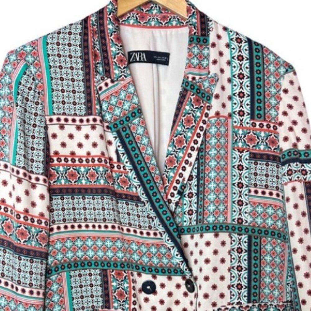 Zara Lightweight Patchwork Mosaic Tile Print Suit, Size Large, EUC - Picture 11 of 12